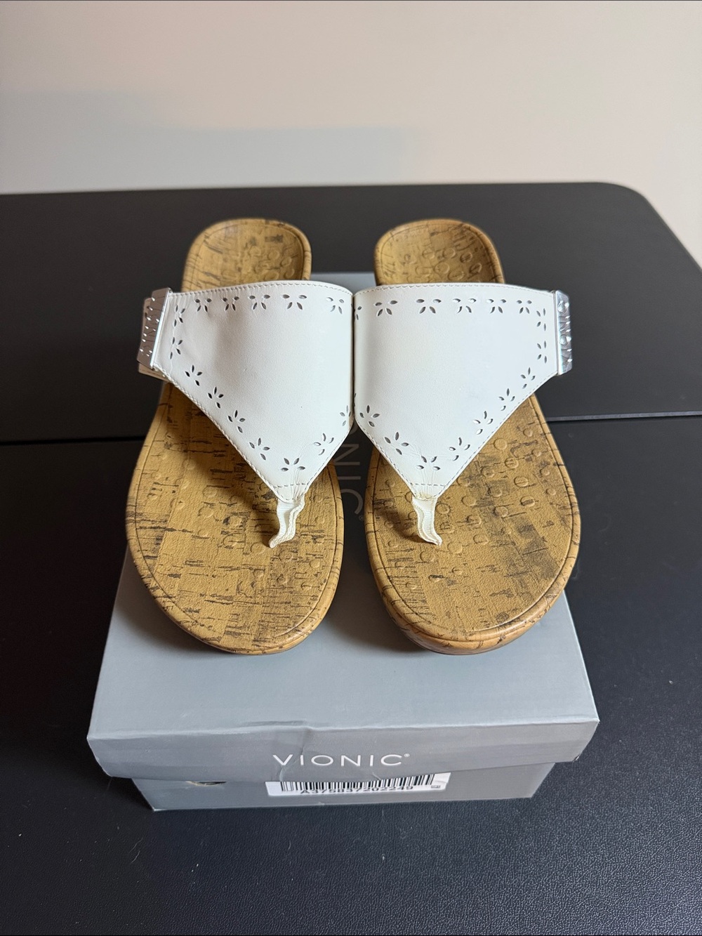 Vionic White Leather Thong Sandals with Cork-Look Footbed